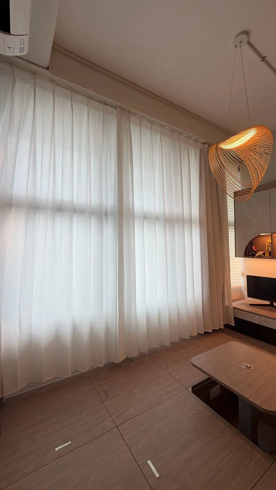 Soft daylight, warm textures: Day curtains · Living space